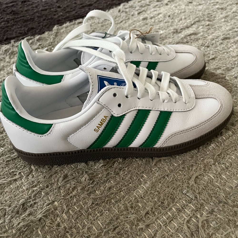 Adidas sambas - green